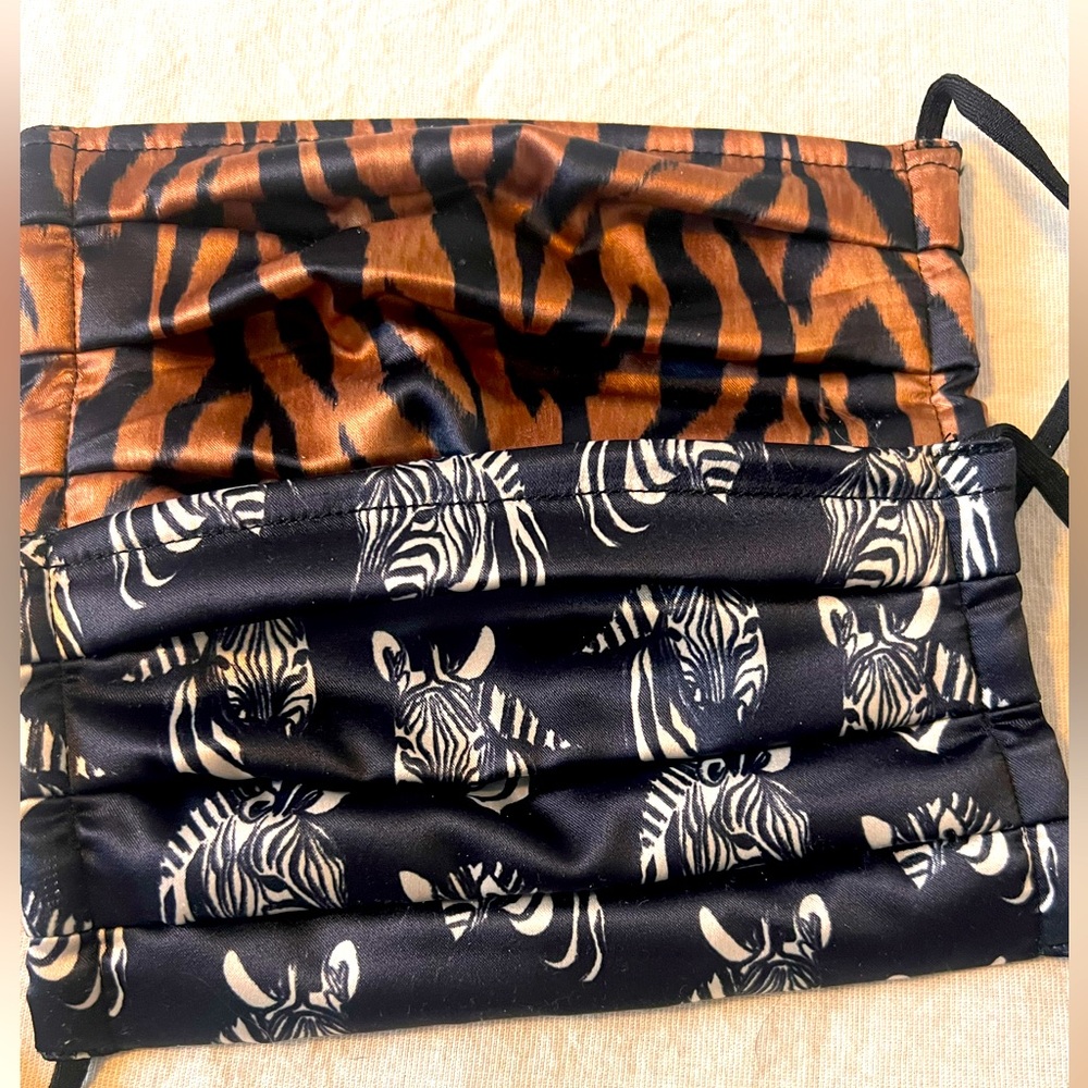 2 Z supply masks tiger and zebra, new